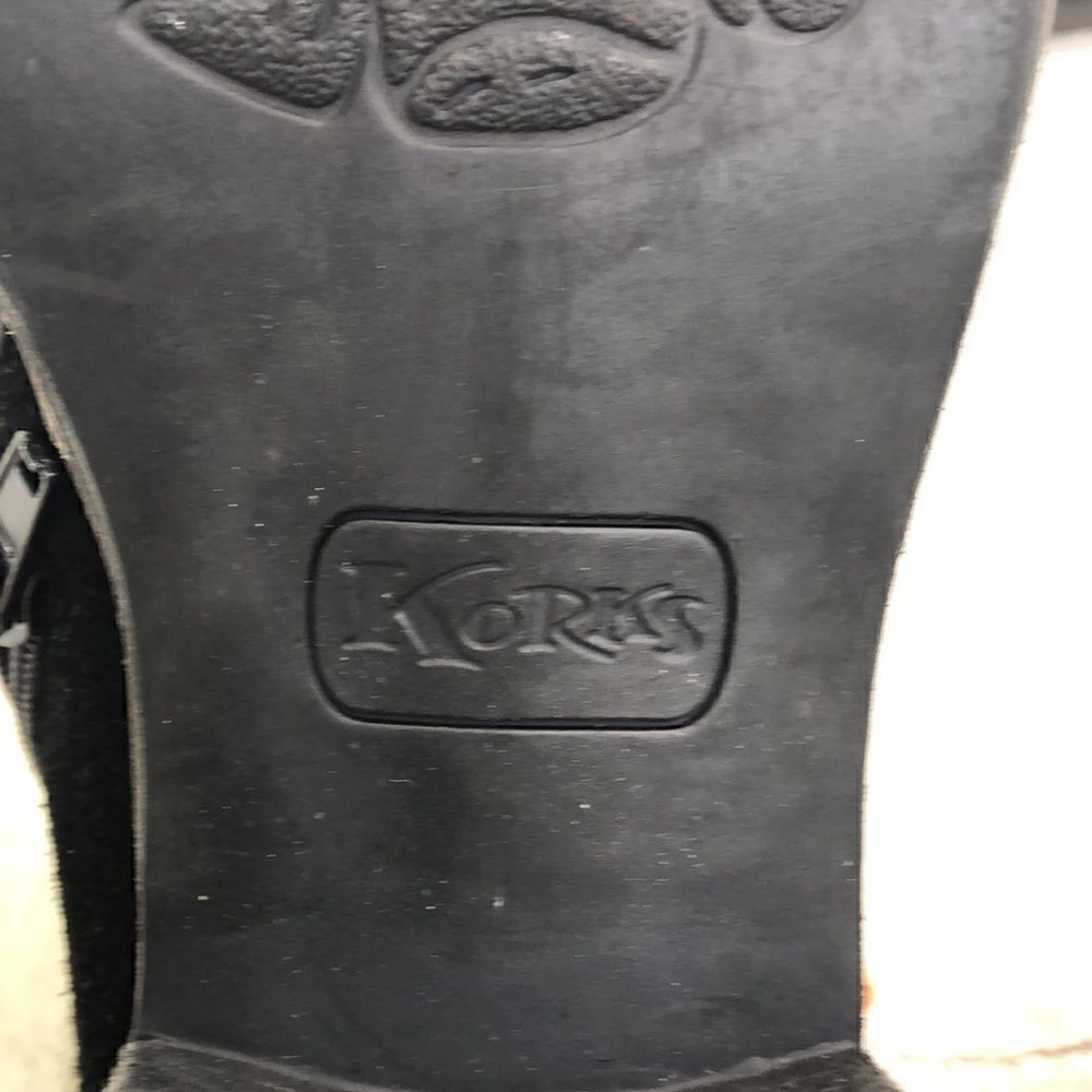 Korks  Booties - Picture 10 of 10